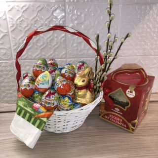 Корзина с Kinder "Пасхальная"