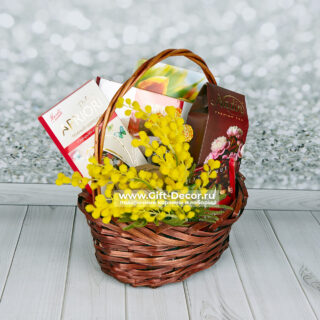 Купить корзину «Итальянское утро» с Merci и печеньем Бискотти | Подарок на 8 марта с вареньем и шоколадом | Gift-Decor.ru Купить корзину «Итальянское утро» с Merci и печеньем Бискотти | Подарок на 8 марта с вареньем и шоколадом | Gift-Decor.ru