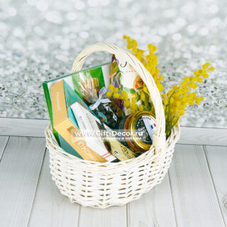 Подарочная корзина на 8 марта «Парижское очарование» с фуагра и Merci | Купить премиальный набор женщине | Gift-Decor.ru Подарочная корзина на 8 марта «Парижское очарование» с фуагра и Merci | Купить премиальный набор женщине | Gift-Decor.ru