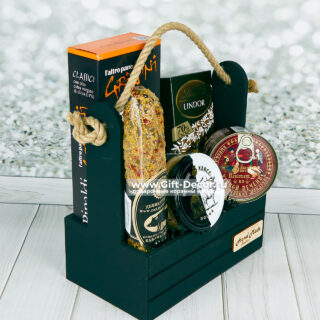 Европейский пикник в миниатюре – набор в деревянном ящике с паштетом и дичью