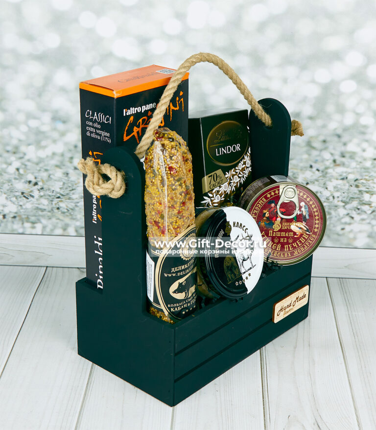 Европейский пикник в миниатюре – набор в деревянном ящике с паштетом и дичью