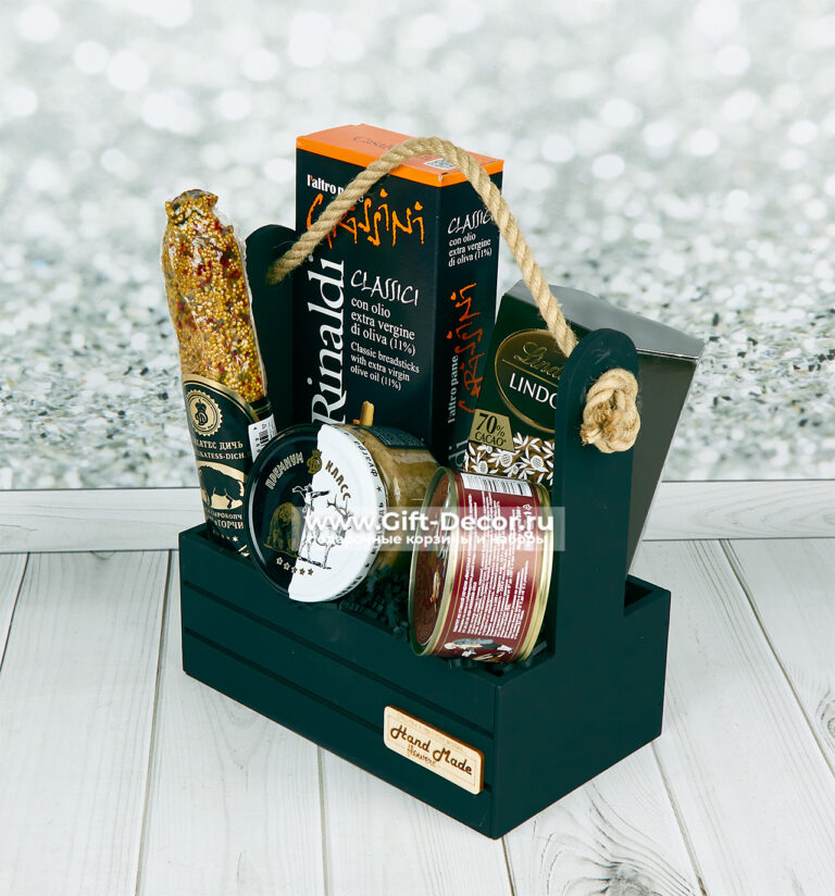 Европейский пикник в миниатюре – набор в деревянном ящике с паштетом и дичью