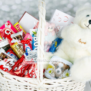 Роскошная сладкая корзина «Медвежье объятие»