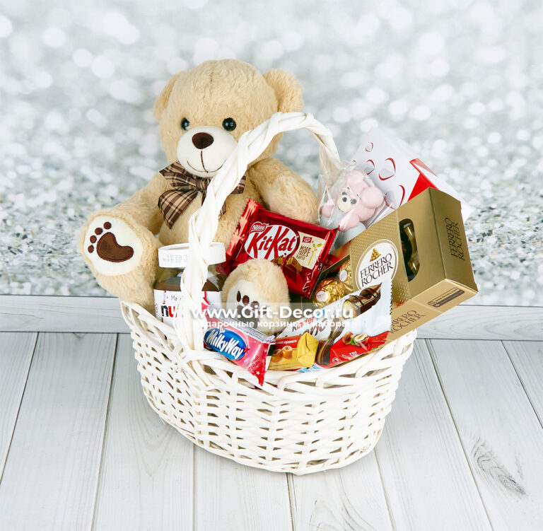 Сладкая корзина «Медвежья нежность»