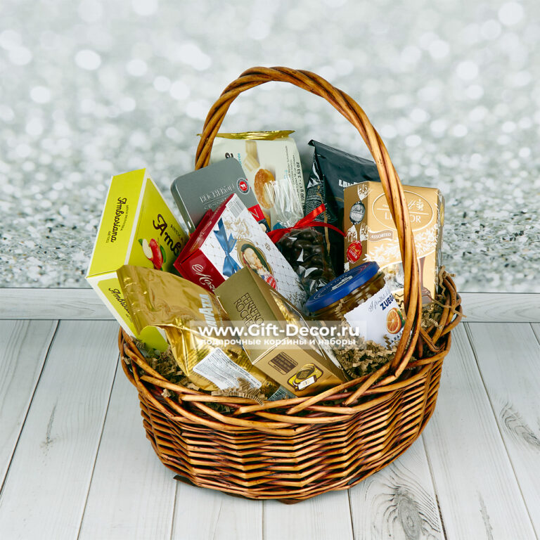 Сладкая корзина с кофе «Идеальная кофейная пара» Сладкая корзина с кофе «Идеальная кофейная пара»