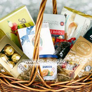 Сладкая корзина с кофе «Идеальная кофейная пара» Сладкая корзина с кофе «Идеальная кофейная пара»
