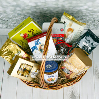 Сладкая корзина с кофе «Идеальная кофейная пара» Сладкая корзина с кофе «Идеальная кофейная пара»