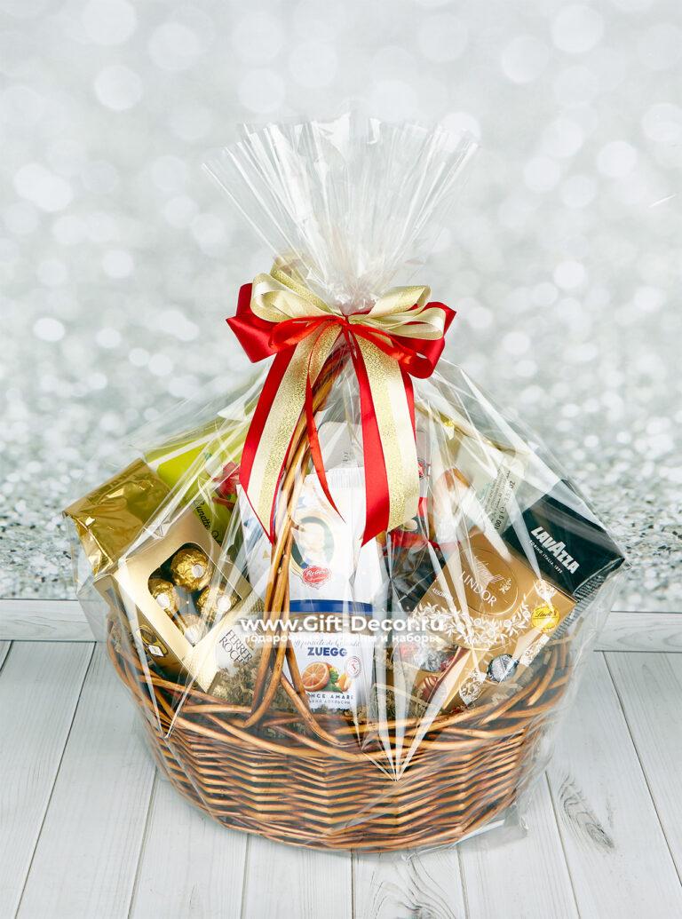 Сладкая корзина с кофе «Идеальная кофейная пара» Сладкая корзина с кофе «Идеальная кофейная пара»