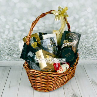 Мужская корзина сладостей с кофе и чаем «Джентльмен» Мужская корзина сладостей с кофе и чаем «Джентльмен»