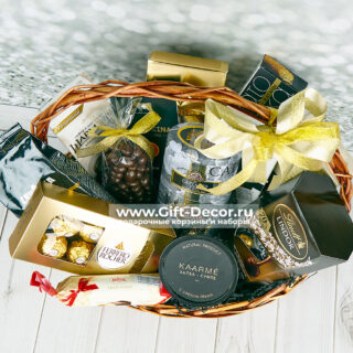 Мужская корзина сладостей с кофе и чаем «Джентльмен» Мужская корзина сладостей с кофе и чаем «Джентльмен»
