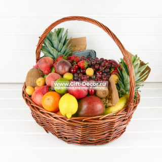 Фруктовая корзина “Maxi Frutti”