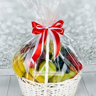 Фруктовая корзина 5 кг с яблоками, грушами, цитрусовыми и виноградом.