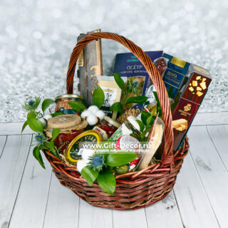 Купить статусный подарок «Мастерская вкуса» с икрой и мясом дичи в Москве | Gift-Decor.ru