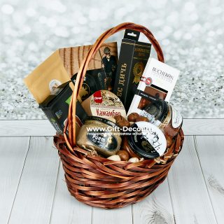 Купить корзину «Сибирский трофей» с мясом лося, бобра, медведя | gift-decor.ru Купить корзину «Сибирский трофей» с мясом лося, бобра, медведя | gift-decor.ru