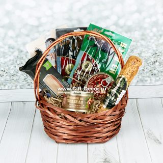 korzina-myasanoy-spetsnaz-s-medvezhatinoy-i-kabanom-gift-decor