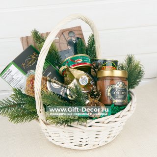 Новогодняя корзина “Охота на зверя”