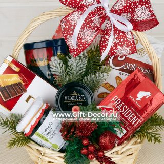 Новогодняя корзина “На год Быка”