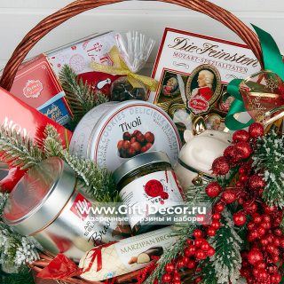 Новогодняя корзина “Sweet Year”