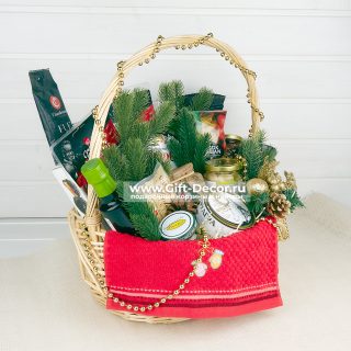 Новогодняя корзина “Holiday”