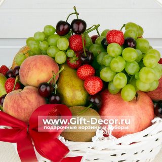 Фруктовая корзина “Июльское утро”
