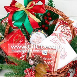 Новогодняя корзина “С чаем”