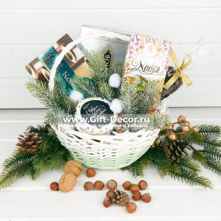 Новогодняя корзина “К чаю”
