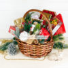 Новогодняя корзина с кофе и конфетами "Santa"