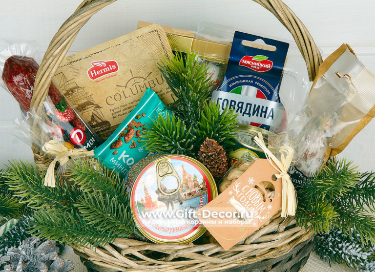 Новогодняя продуктовая корзина “Снеговик”