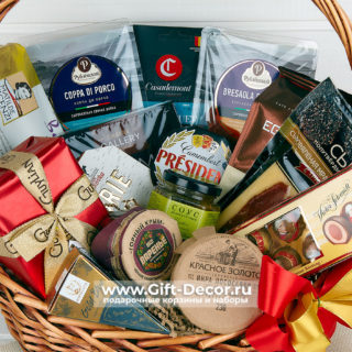 Гастрономическая корзина “Blu Cheese”