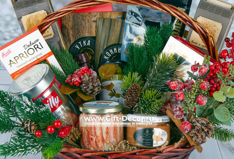 Новогодняя корзина “Вкусный микс”