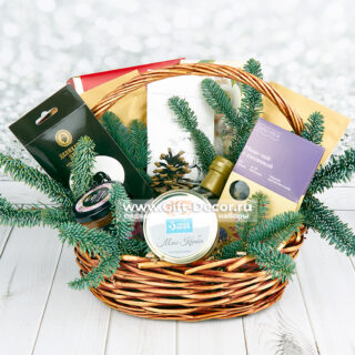 Корзина «Российские угодья» — Аутентичный подарок с дарами природы Корзина «Российские угодья» — Аутентичный подарок с дарами природы