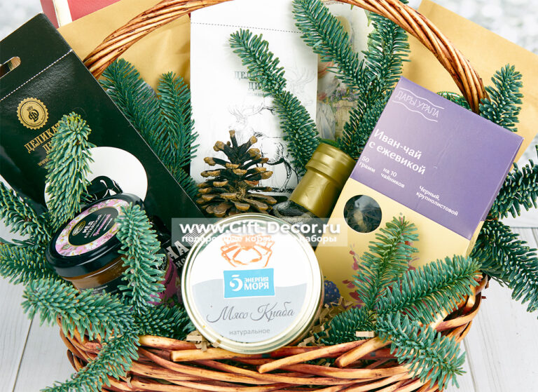 Корзина «Российские угодья» — Аутентичный подарок с дарами природы Корзина «Российские угодья» — Аутентичный подарок с дарами природы