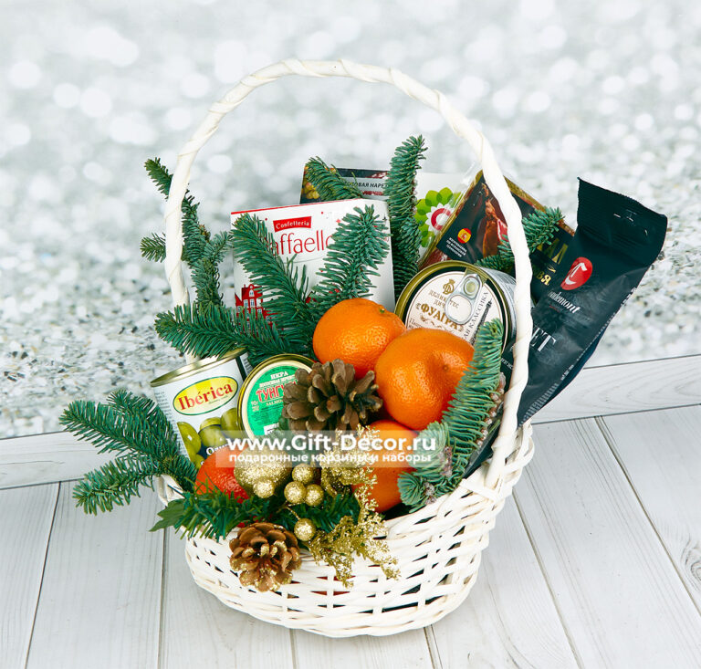 одарочная корзина «Мороз» с икрой и мандаринами – Создайте атмосферу волшебного праздника!