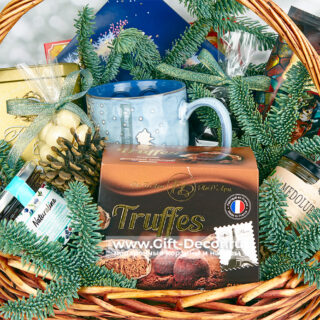 Новогодняя корзина с чаем и кофе «Марсель» – Французское настроение в подарок