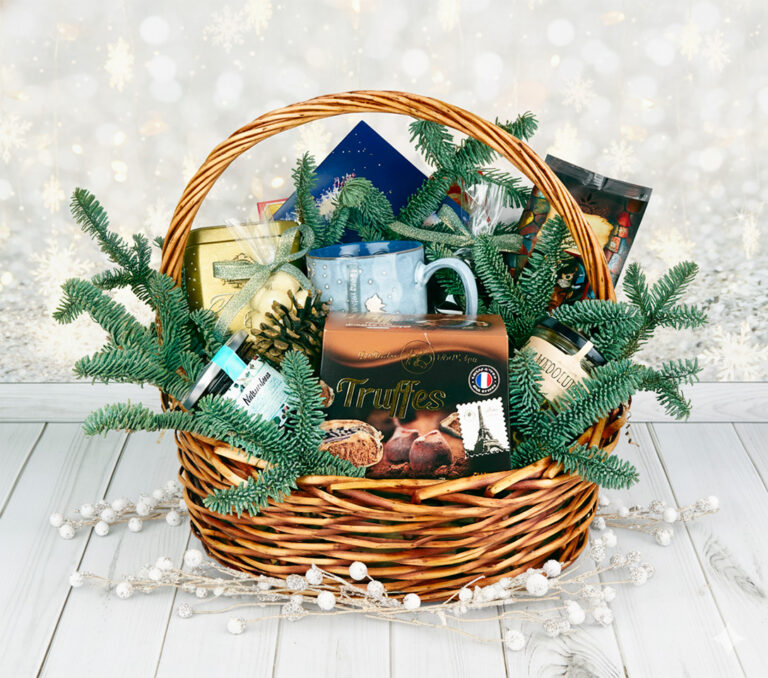 Новогодняя корзина с чаем и кофе «Марсель» – Французское настроение в подарок