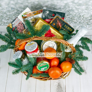 Новогодняя корзина «Праздник без забот» | Готовый гастрономический подарок Новогодняя корзина «Праздник без забот» | Готовый гастрономический подарок