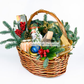 Подарочная корзина Сияние зимнего гастронома с хамоном, крабом и сырами на Новый год Подарочная корзина Сияние зимнего гастронома с хамоном, крабом и сырами на Новый год