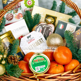 Гастрономическая корзина «Ёлки-Иголки» | Подарок на Новый год с деликатесами Гастрономическая корзина «Ёлки-Иголки» | Подарок на Новый год с деликатесами