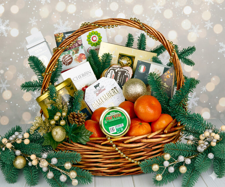 Гастрономическая корзина «Ёлки-Иголки» | Подарок на Новый год с деликатесами Гастрономическая корзина «Ёлки-Иголки» | Подарок на Новый год с деликатесами