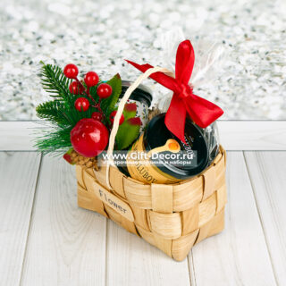 Мини корзина «Хорошему человеку» – Душевный подарок на Новый год