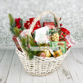 Новогодний подарок с пледом «Ferrero» – Создайте настроение уюта и сладкого наслаждения