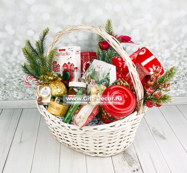 Новогодний подарок с пледом «Ferrero» – Создайте настроение уюта и сладкого наслаждения