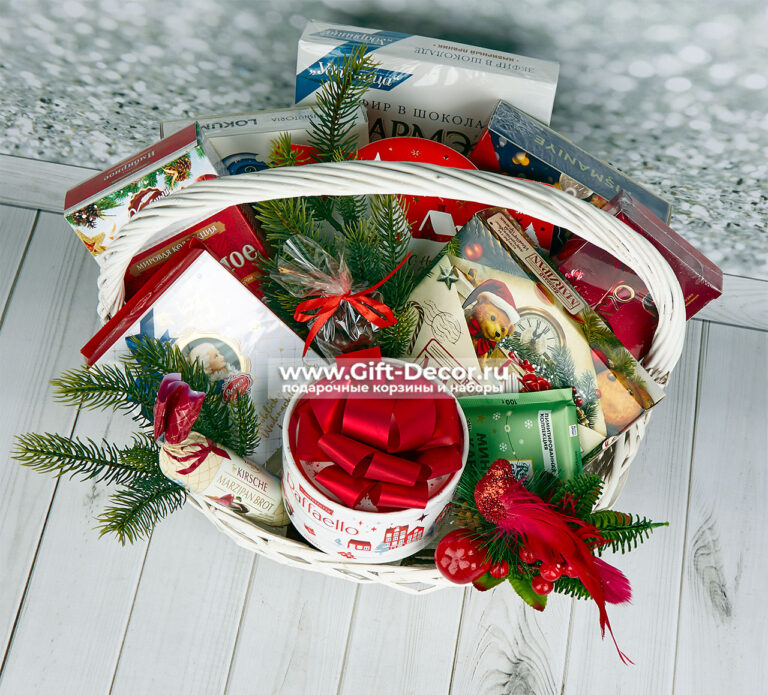 Корзина Огниво на Новый год 2026 с конфетами | Подарочная корзина сладостей