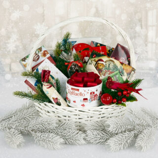 Новогодняя подарочная корзина Огниво с конфетами Raffaello, Merci, Ritter Sport