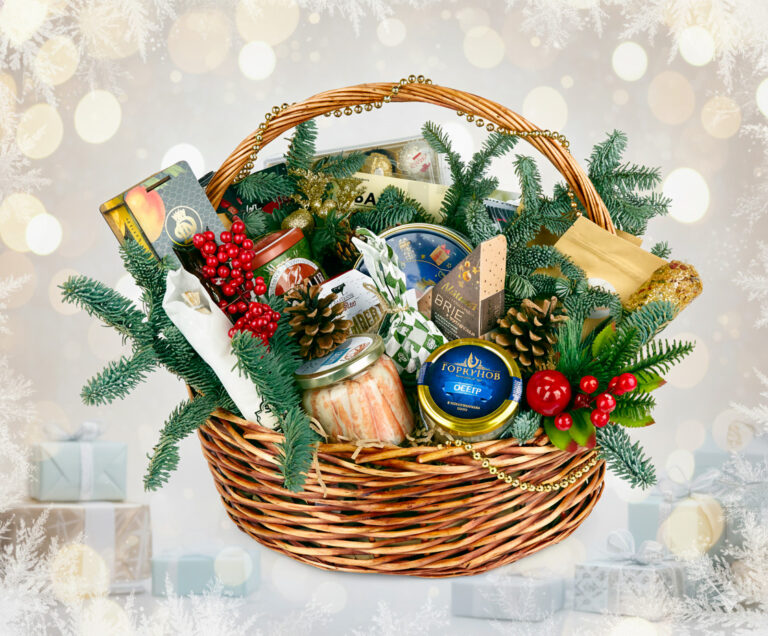 Подарочная корзина Сияние зимнего гастронома с хамоном, крабом и сырами на Новый год Подарочная корзина Сияние зимнего гастронома с хамоном, крабом и сырами на Новый год