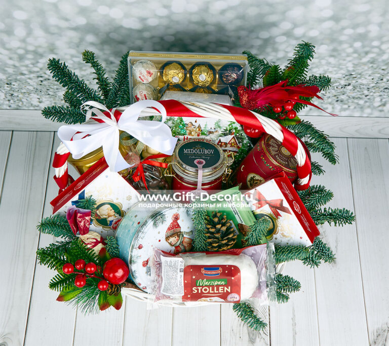 Новогодняя корзина «Сладкая метель» с конфетами, кофе и чаем | Подарок 2026 Новогодняя корзина «Сладкая метель» с конфетами, кофе и чаем | Подарок 2026