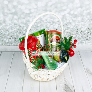 НОВОГОДНЯЯ КОРЗИНА «СОФЬЯ» С КОНФЕТАМИ MERCИ | Подарок на Новый год 2026 | Gift-Decor.ru НОВОГОДНЯЯ КОРЗИНА «СОФЬЯ» С КОНФЕТАМИ MERCИ | Подарок на Новый год 2026 | Gift-Decor.ru