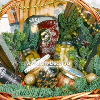 Гастрономическая корзина с дичью «Утка с манго» – Купить подарок на Новый год | Gift-Decor