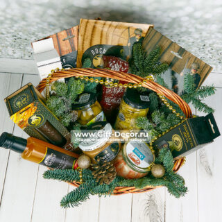 Гастрономическая корзина с дичью «Утка с манго» – Купить подарок на Новый год | Gift-Decor