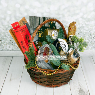 Новогодняя корзина с дичью «Марал в огне» – Купить подарок мужчине, гурману | Gift-Decor